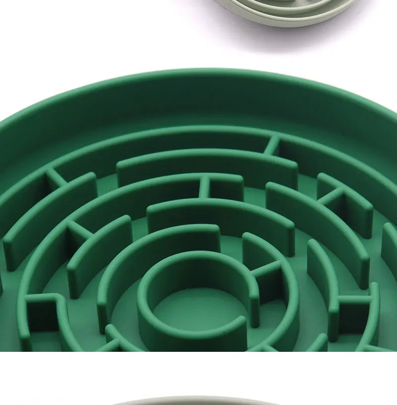 Pet Anti-choking Feeder Dog Food Bowl Pet Supplies Silicone Feeding Bowls Mat for Non-sliping Distracted Licking Plate Cutlery